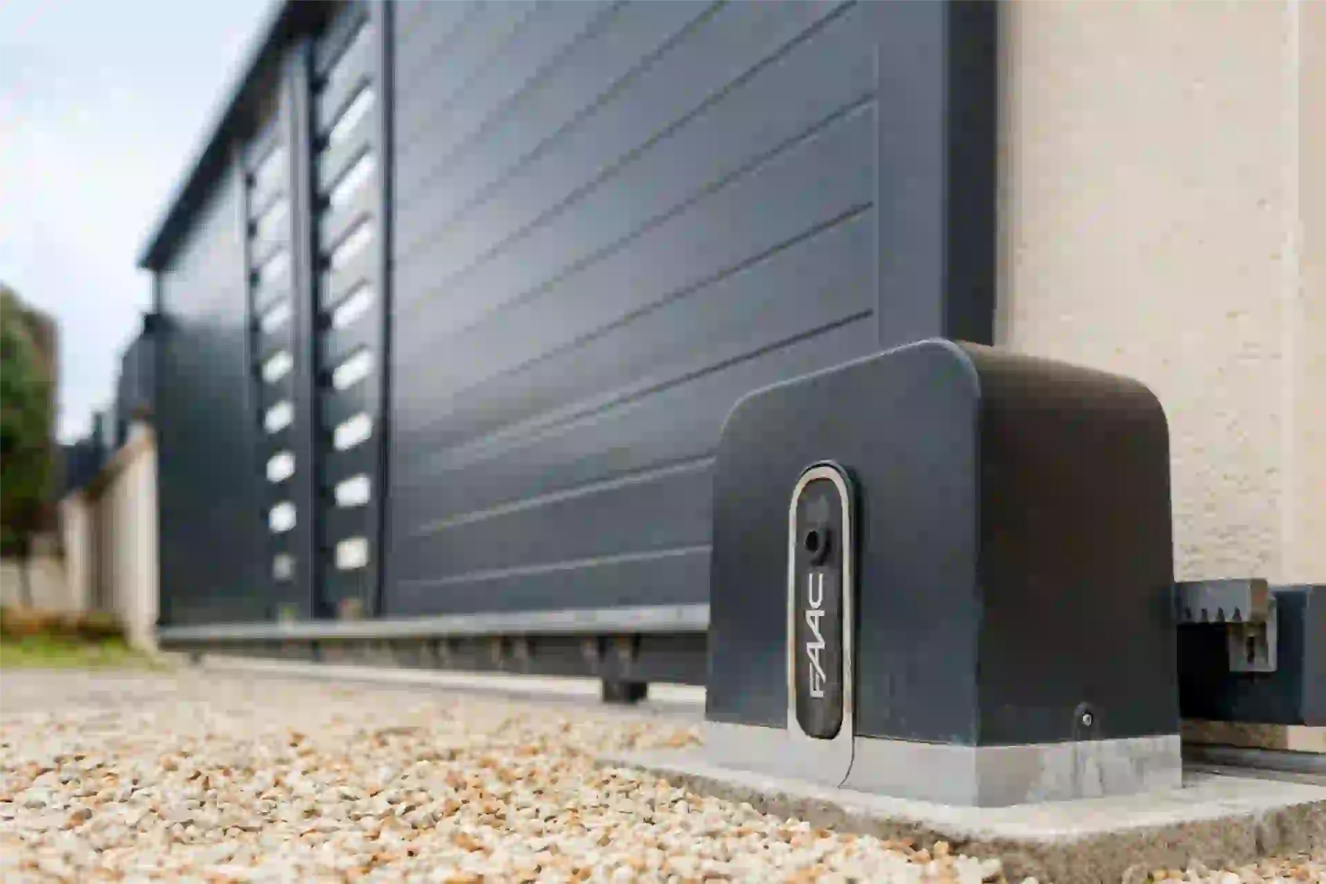 Portail à installer à Éguelshardt